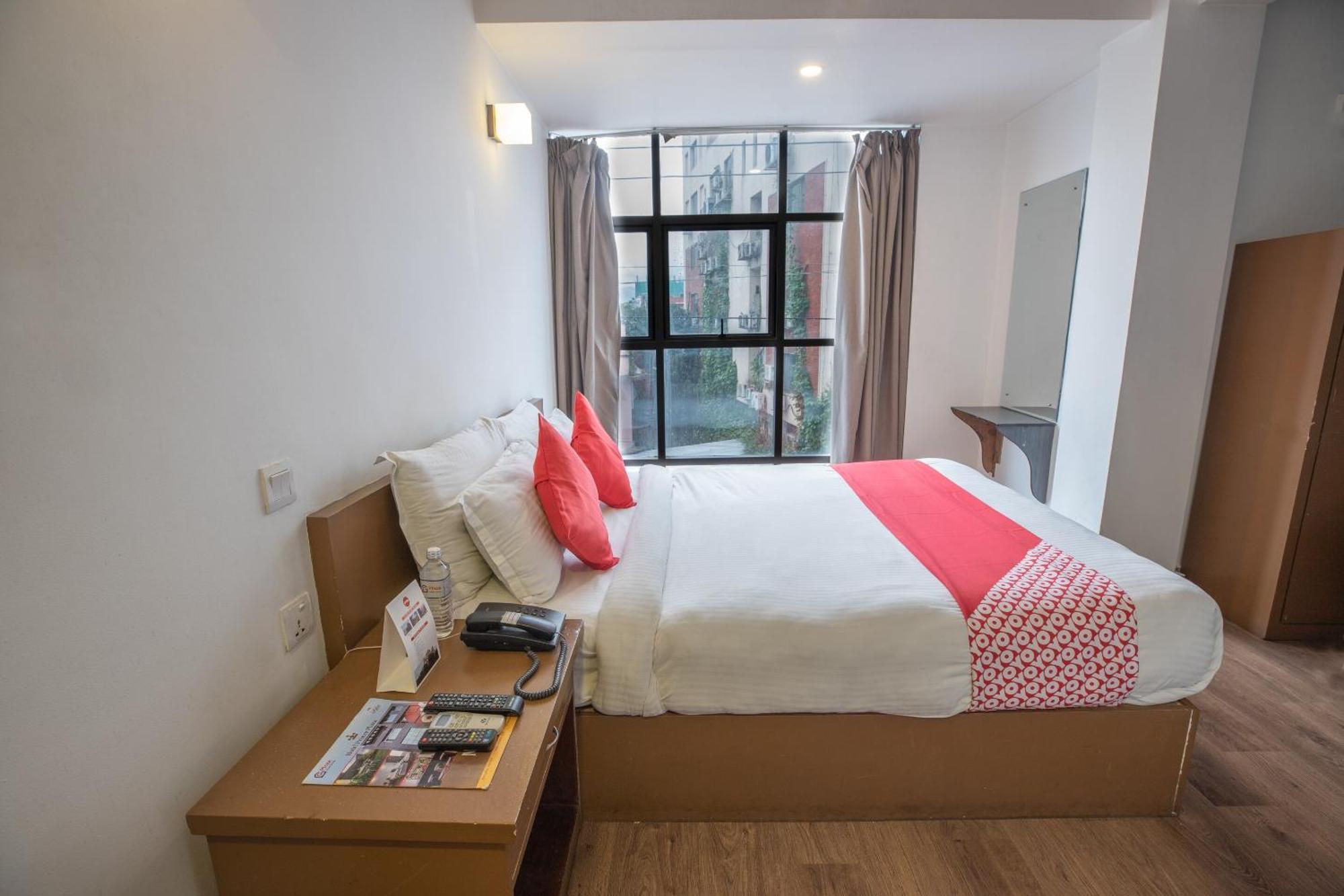 Oyo 123 Hotel Prince Plaza Kathmandu Exteriör bild