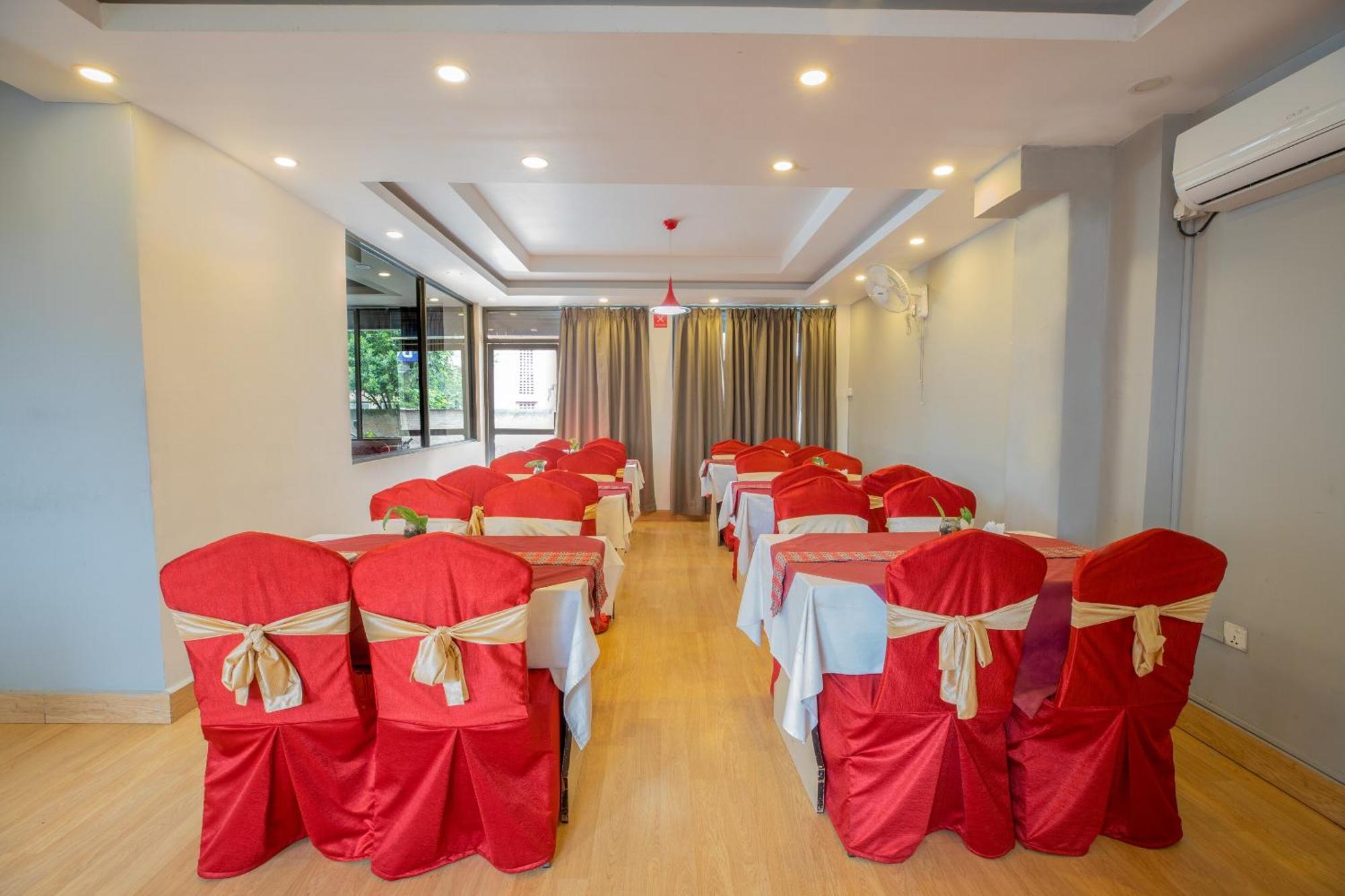 Oyo 123 Hotel Prince Plaza Kathmandu Exteriör bild